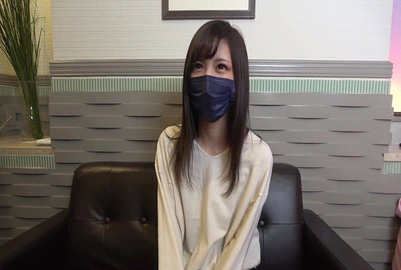 FC21790483 【素人・个人撮影】惊人的腰围54公分!一个苗条美女的小阴部被大量中出。 素人